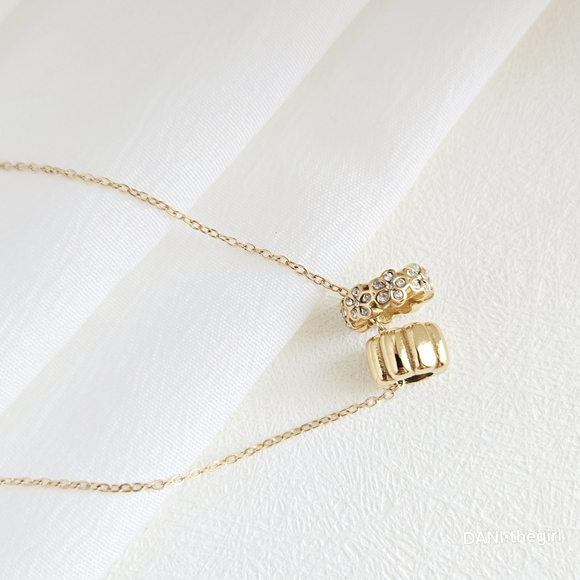 Gold Floral Bead Charm Necklace - Picture 7 of 9